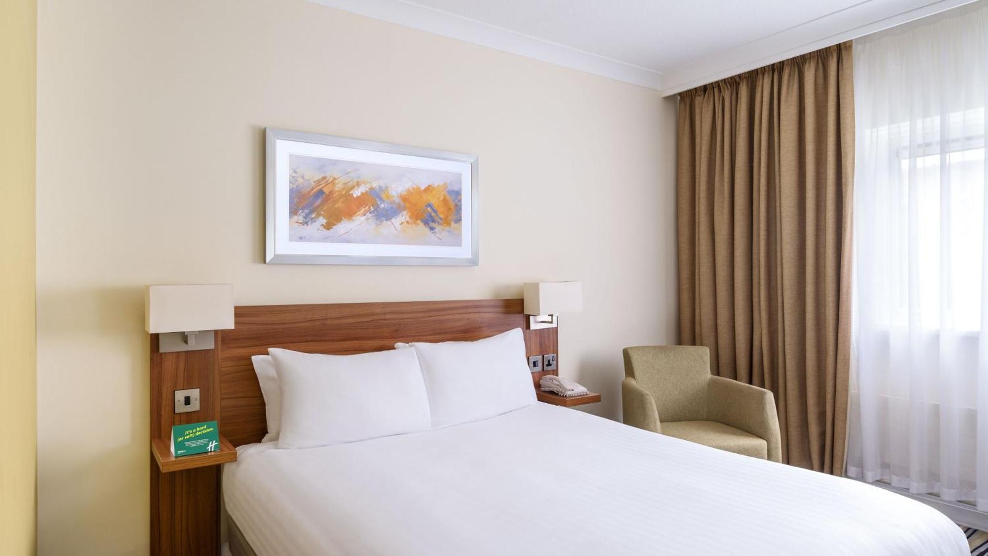 By Ihg