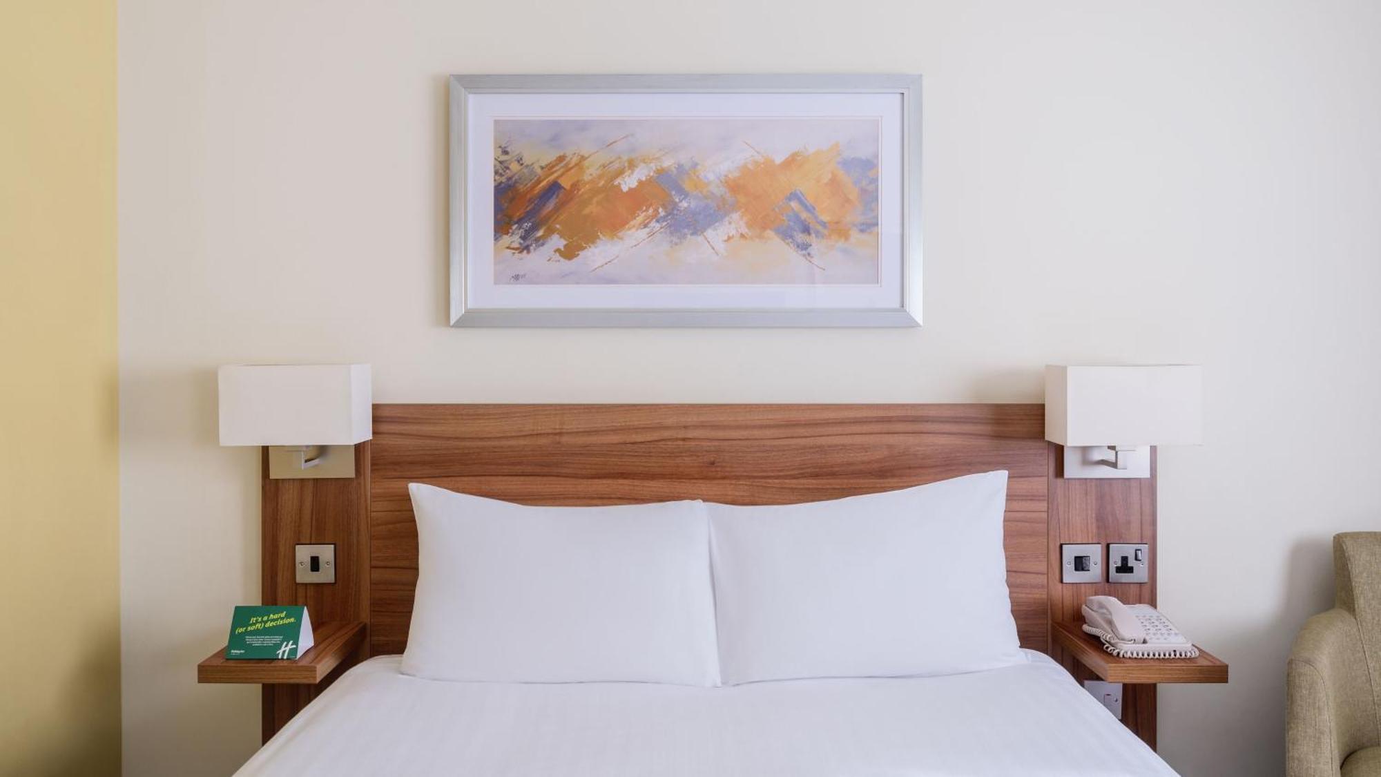 By Ihg