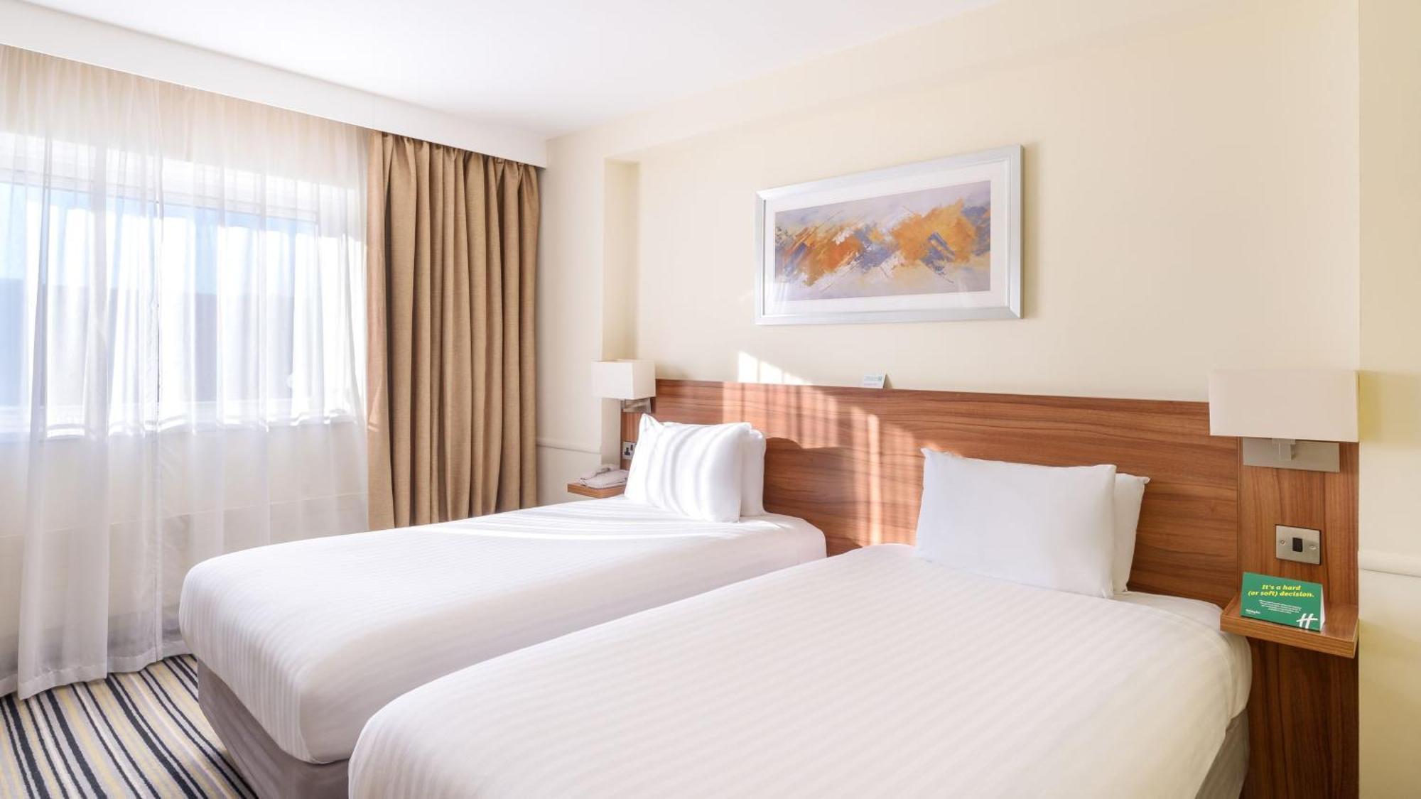 By Ihg Hotel Swindon