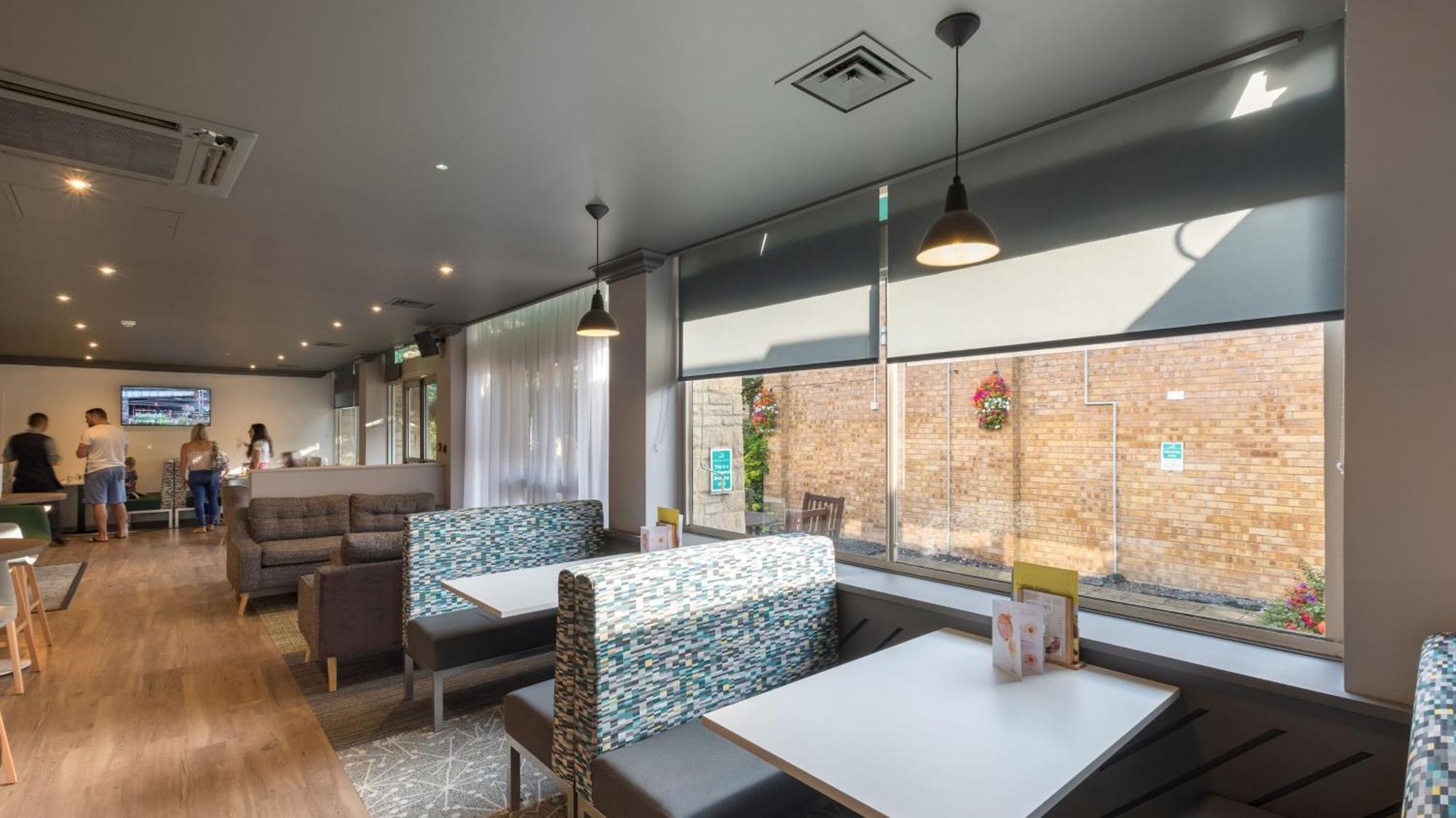 By Ihg 4* Swindon