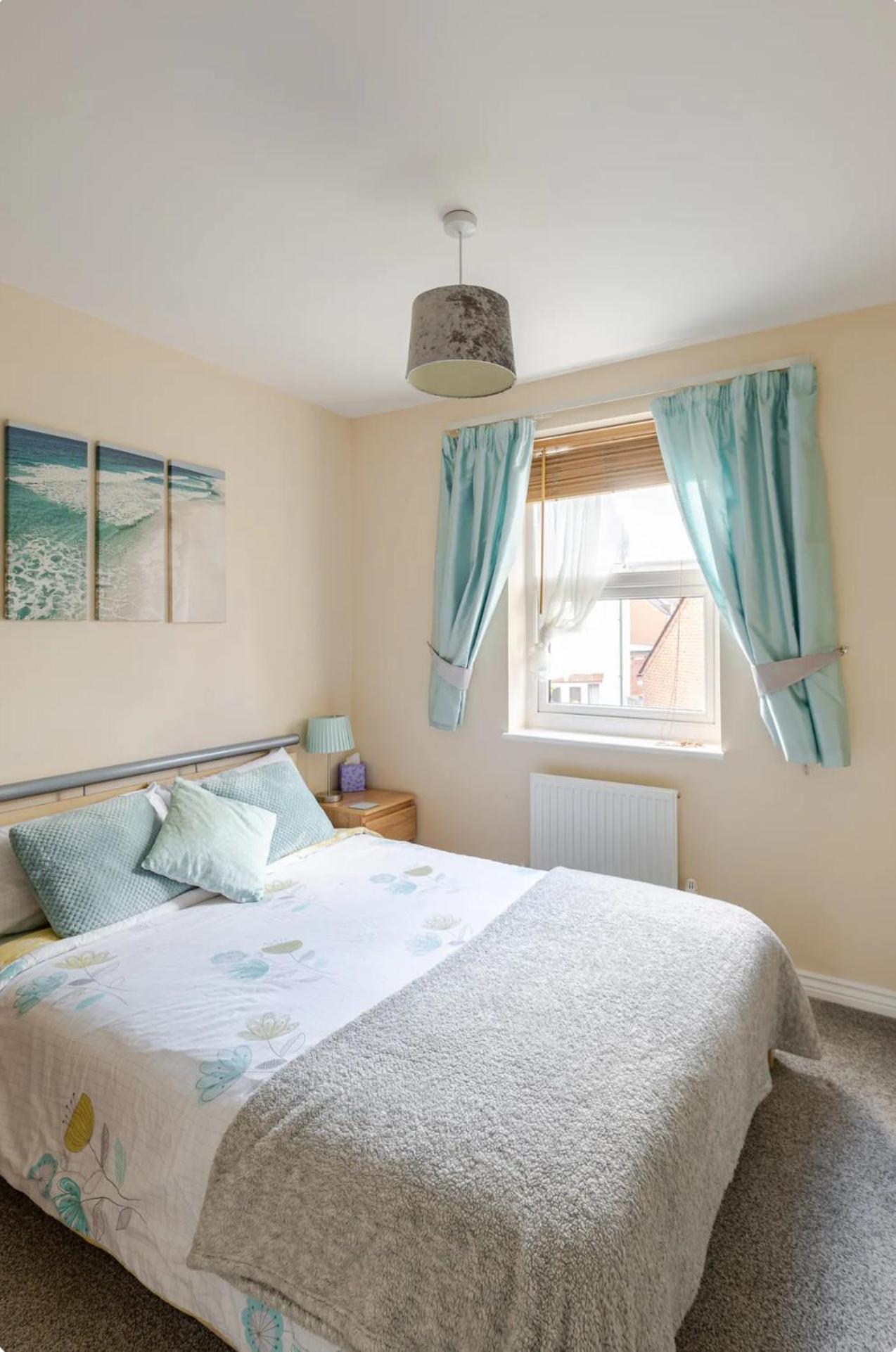 Double In Family Check-in Between 4-10pm Only Homestay