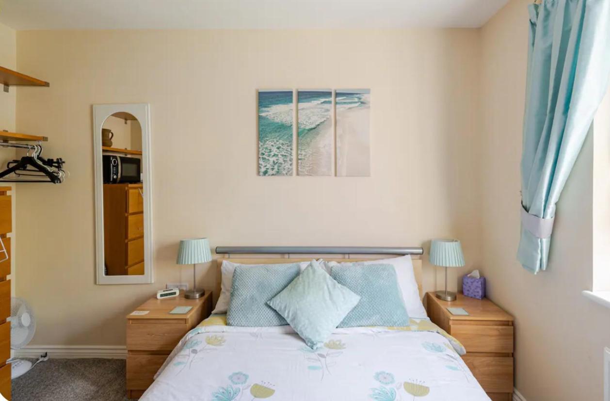 Double In Family Check-in Between 4-10pm Only Homestay *