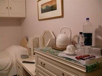 Jessamine Hotel