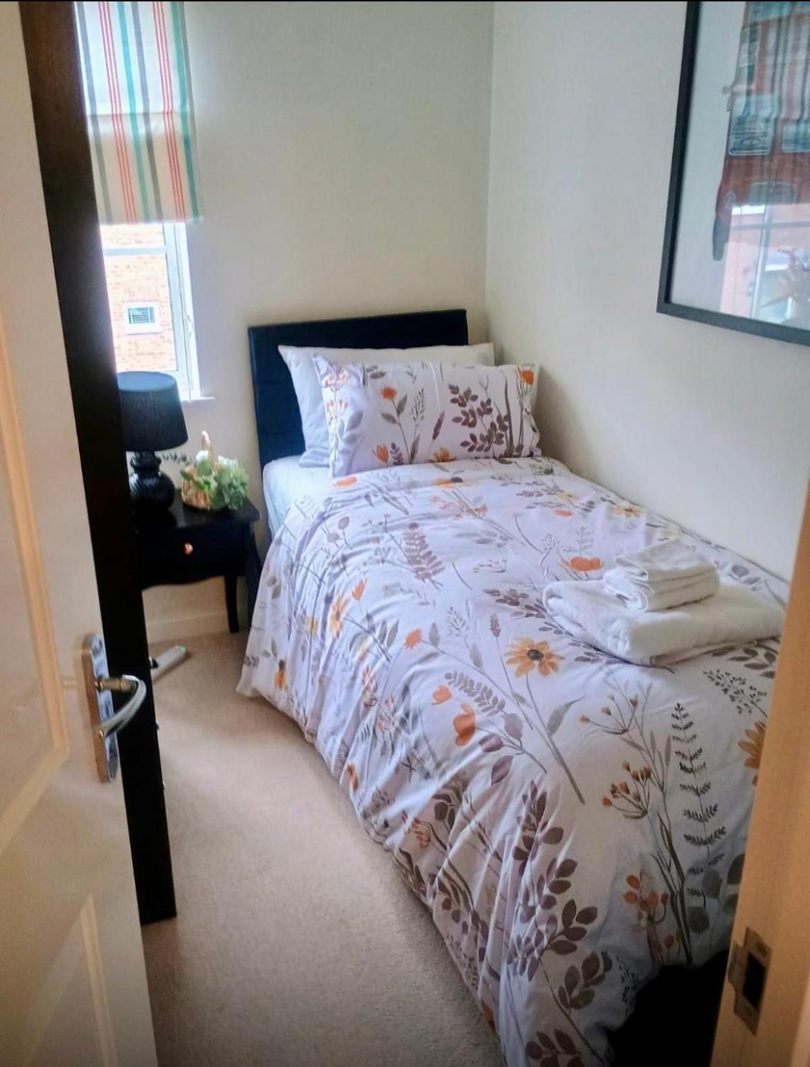 Holiday home With Free Parking