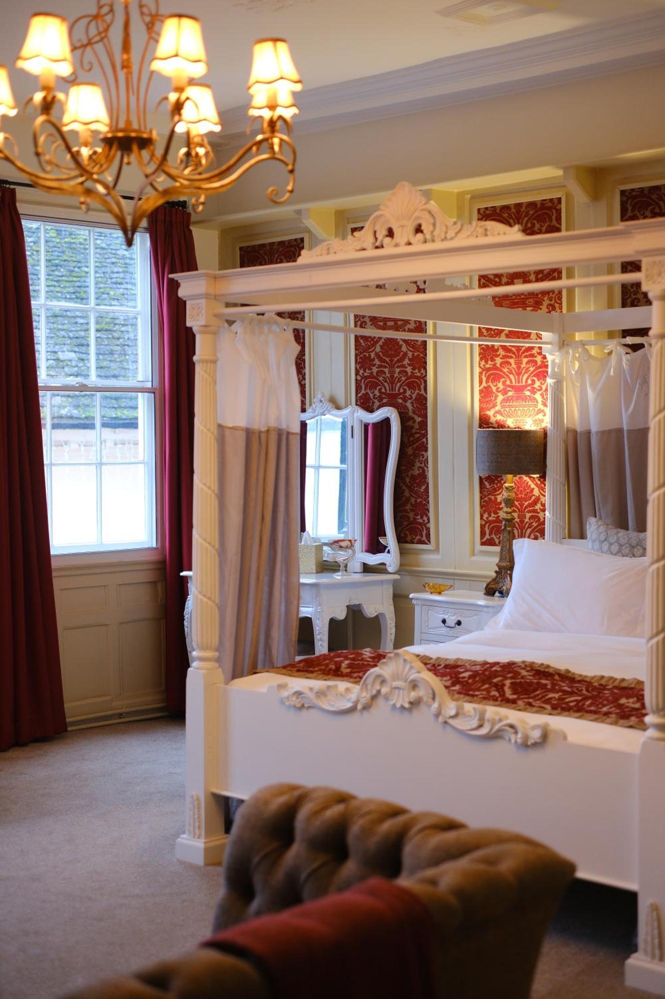 Inn The Old Crown Coaching 3*