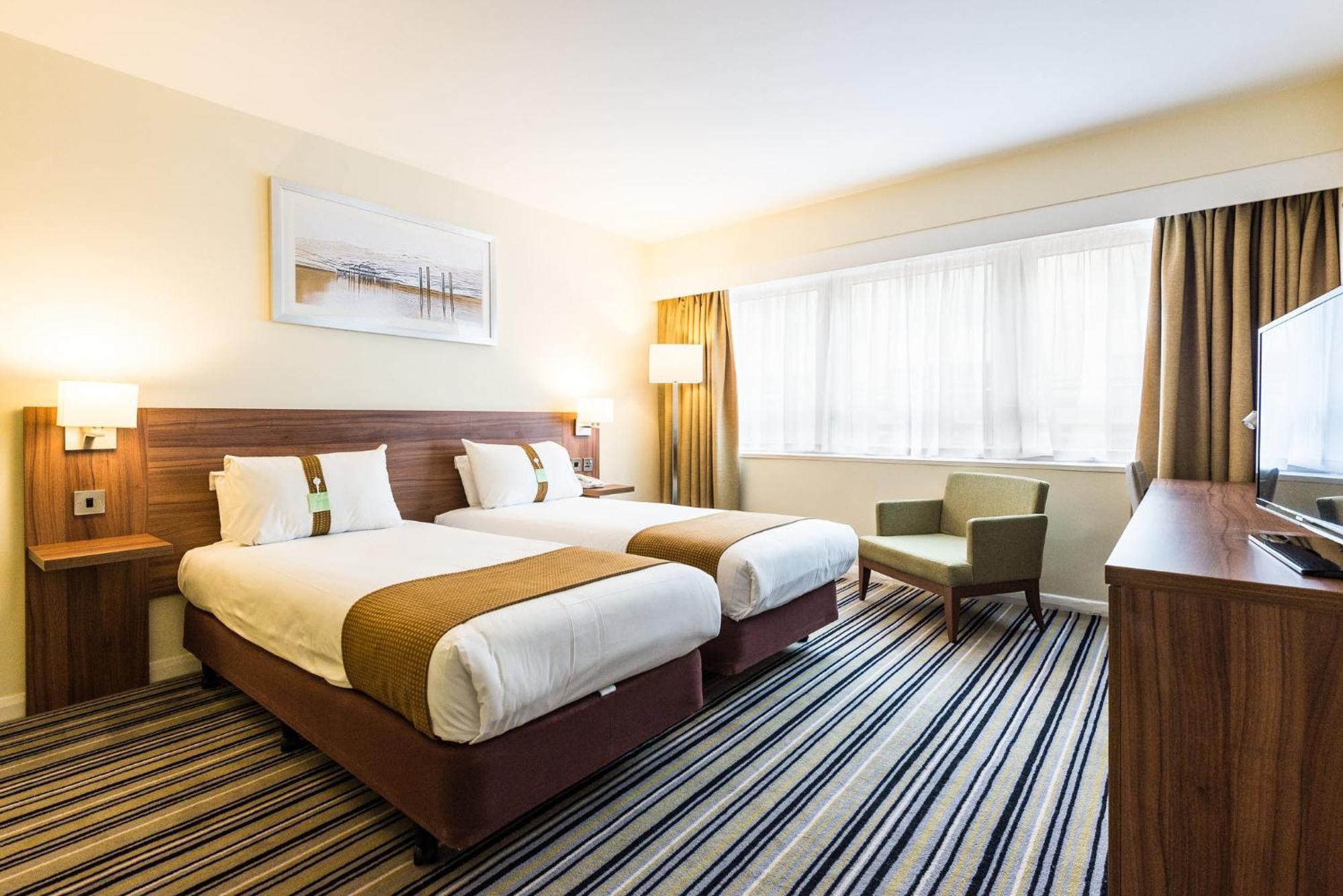 Hotel By Ihg