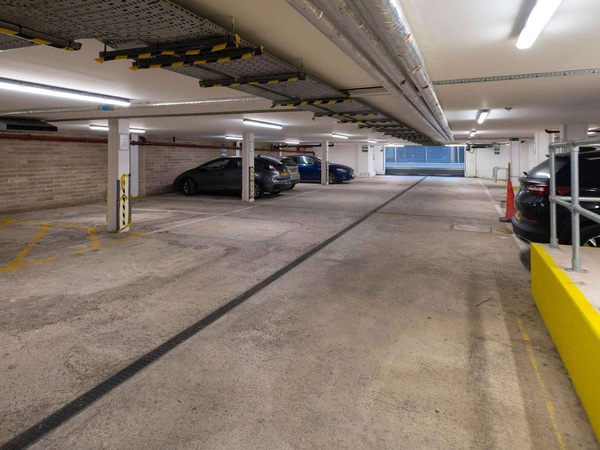 Ibis Budget Hotel 2*