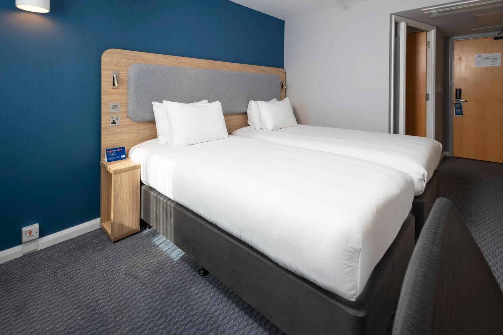 Express Centre By Ihg Hotel Swindon