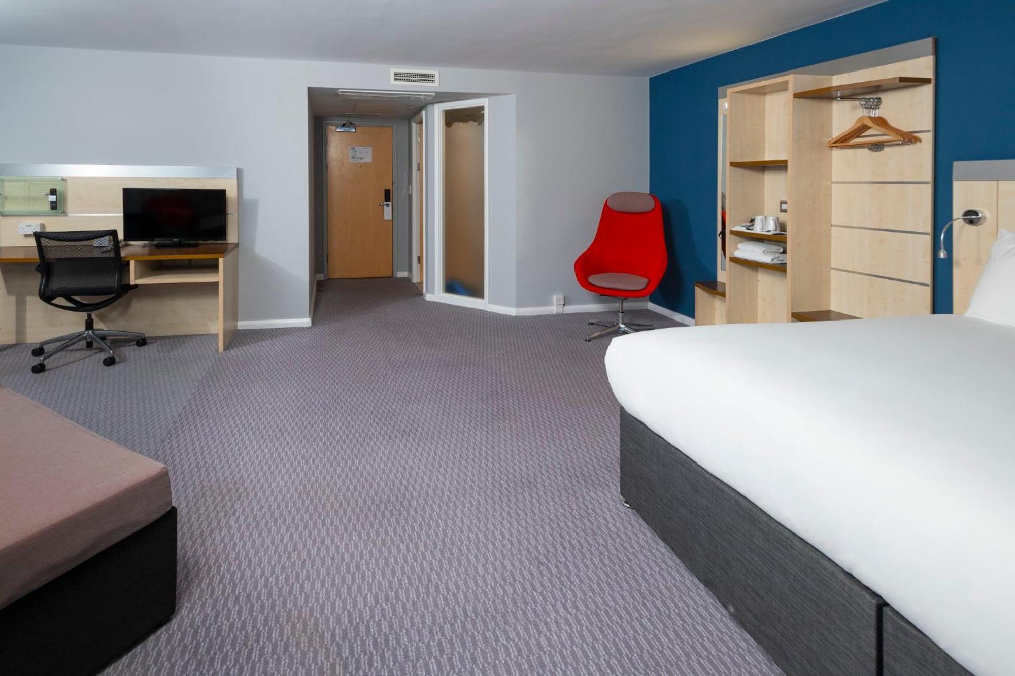 Express Centre By Ihg Hotel Swindon