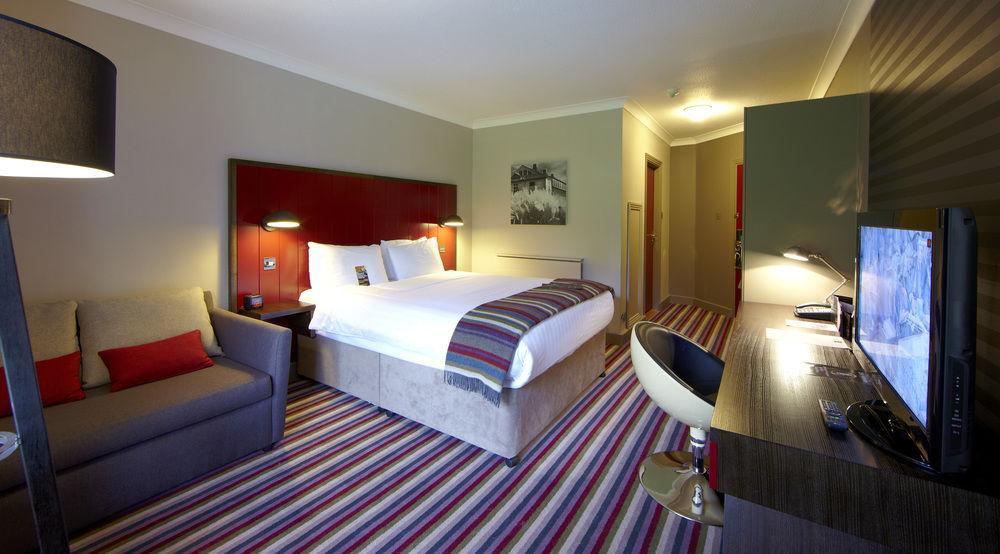 Village Hotel