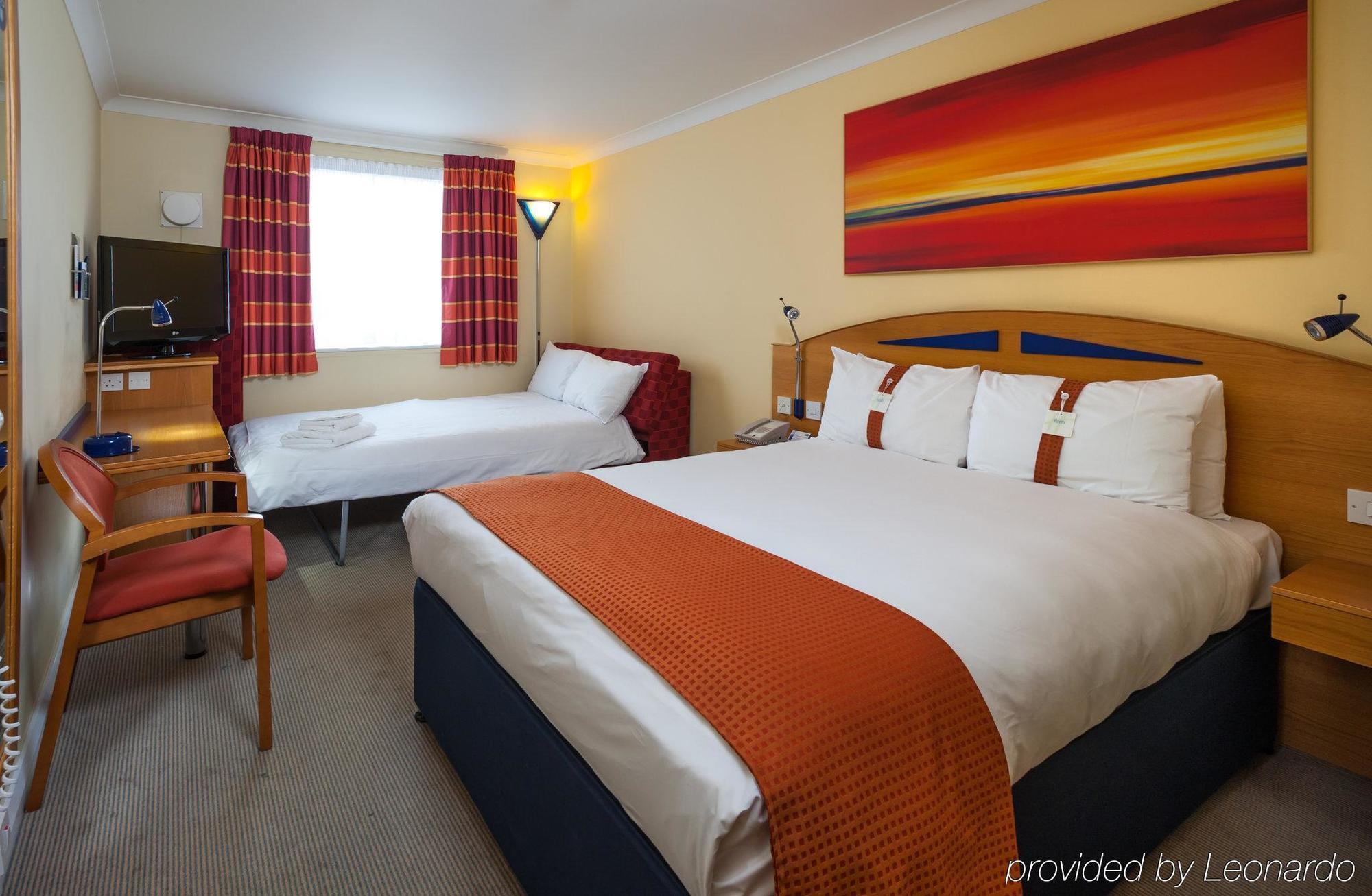 Express West By Ihg Hotel Swindon