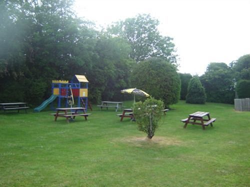 The Fox & Hounds 3* Swindon