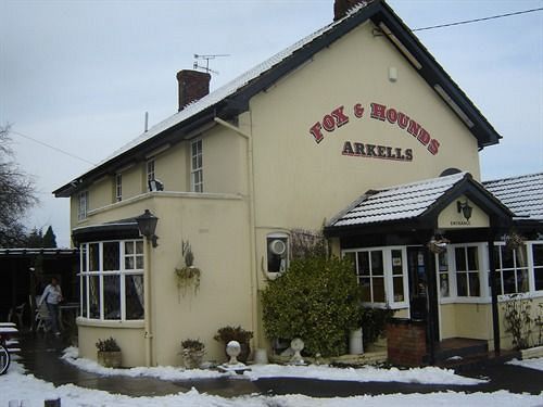 Inn The Fox & Hounds 3*