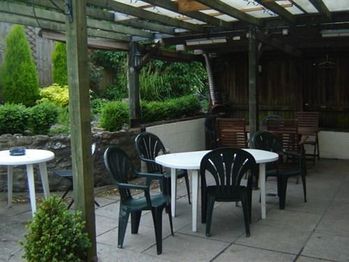 The Fox & Hounds 3* Swindon