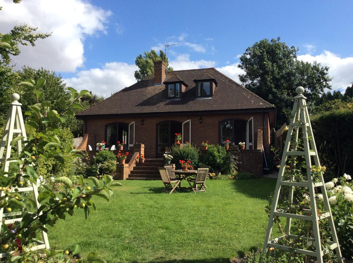 Meadowbank House *