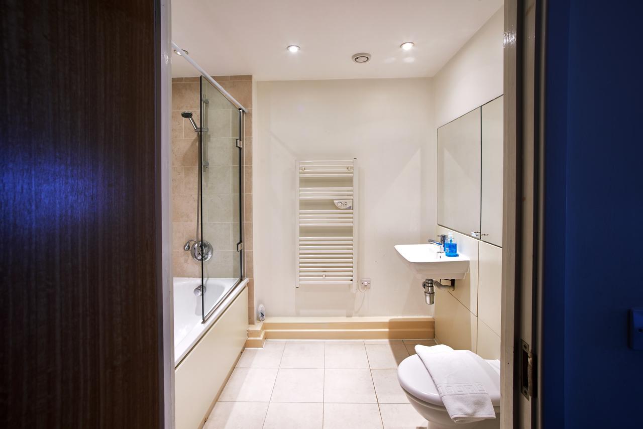 The Paramount, Apartamento *
