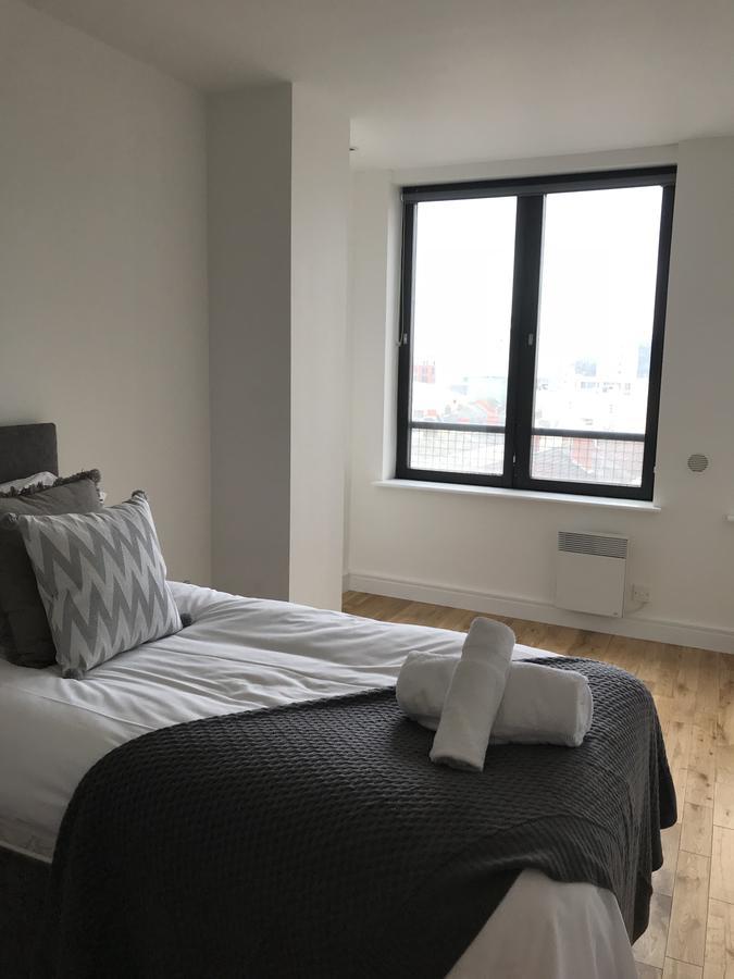1 Farnsby Street 19 * Swindon