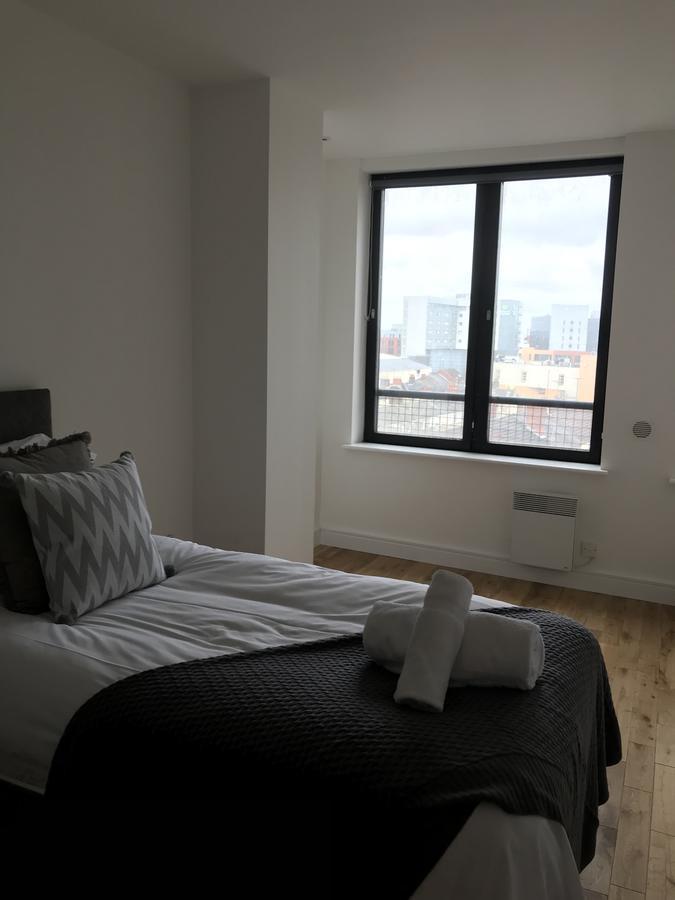 1 Farnsby Street 19 * Swindon
