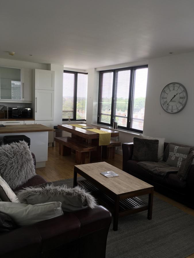 Apartment 1 Farnsby Street 19 *