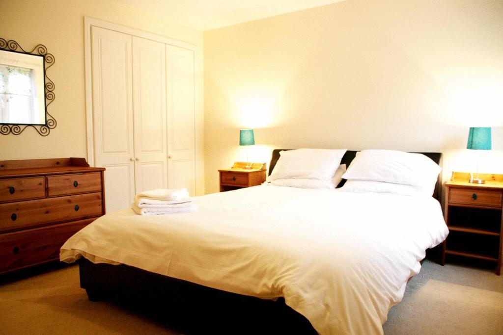 Apartment Brunel Crescent