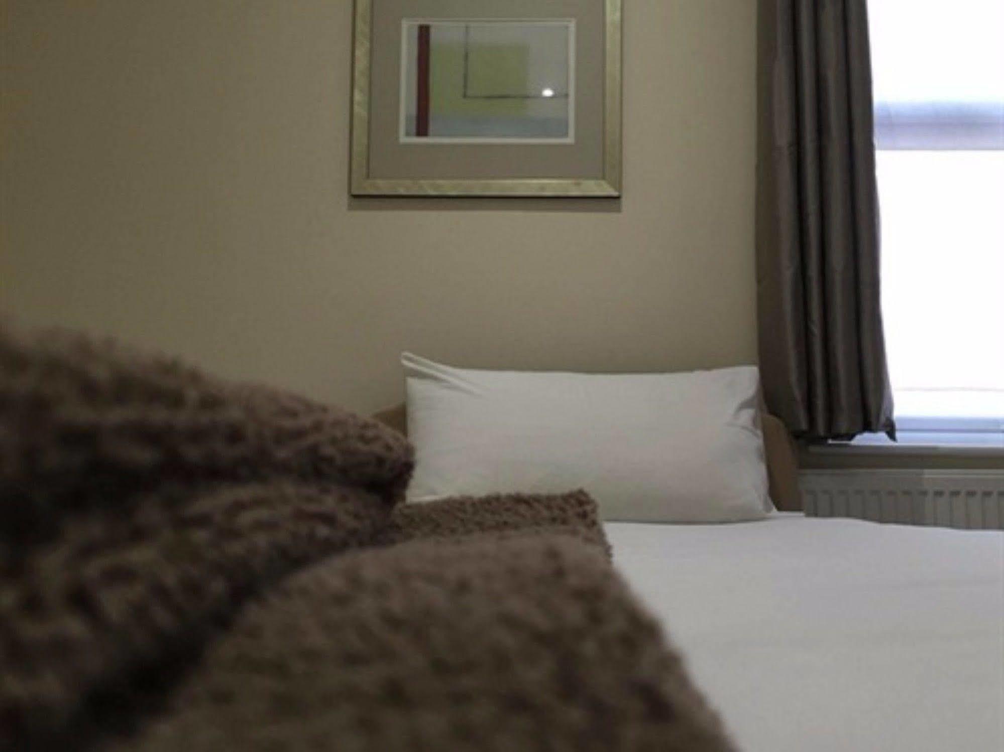 Sheppard Street 2* Swindon