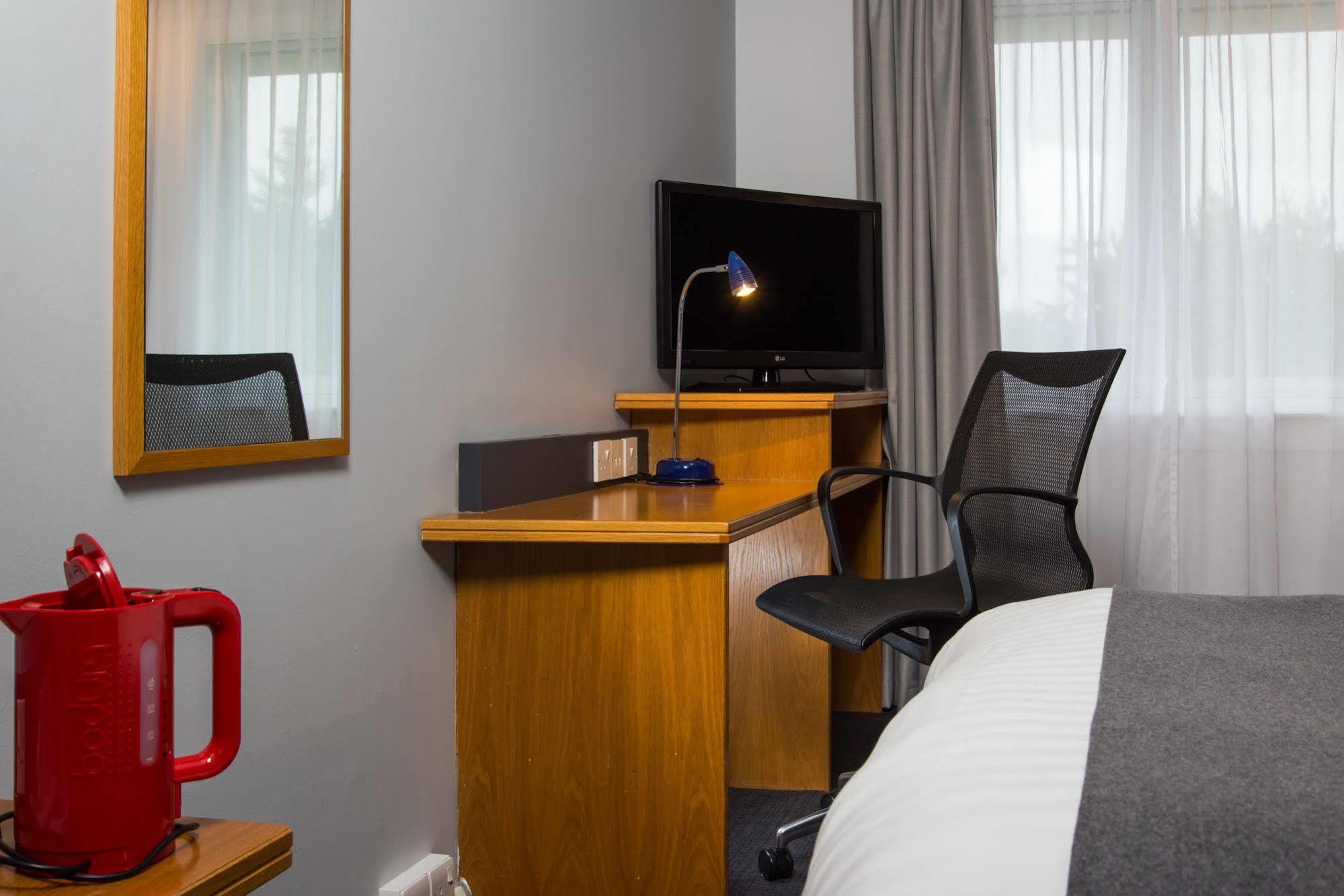 Hotel Express West By Ihg