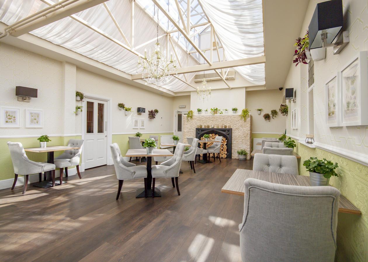 Hotel The Highworth