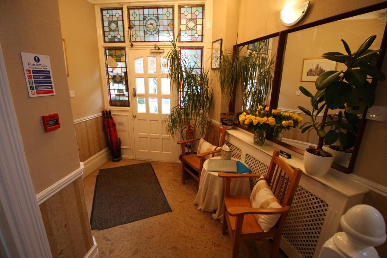 Guest house The Swindon