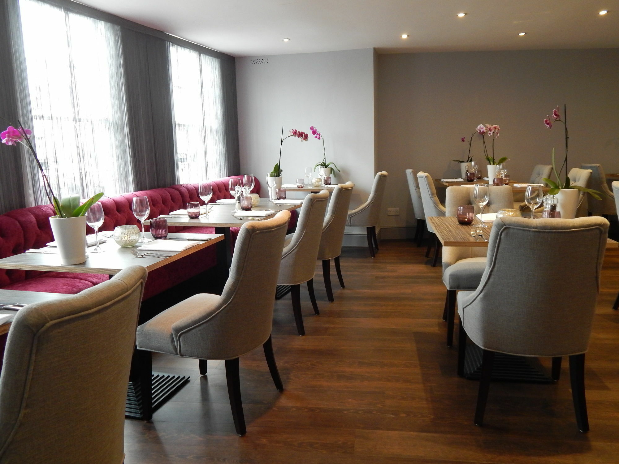 The Highworth 3*