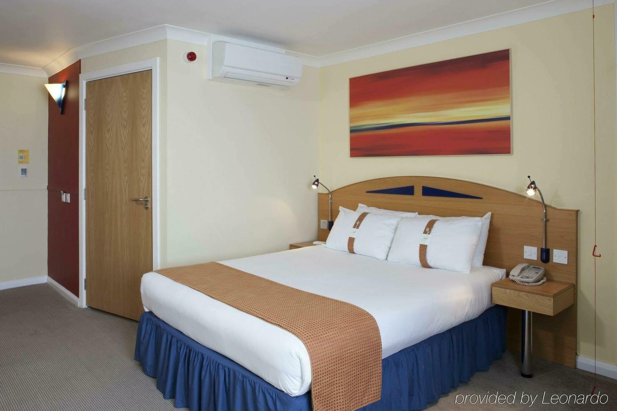 Express West By Ihg 3* Swindon