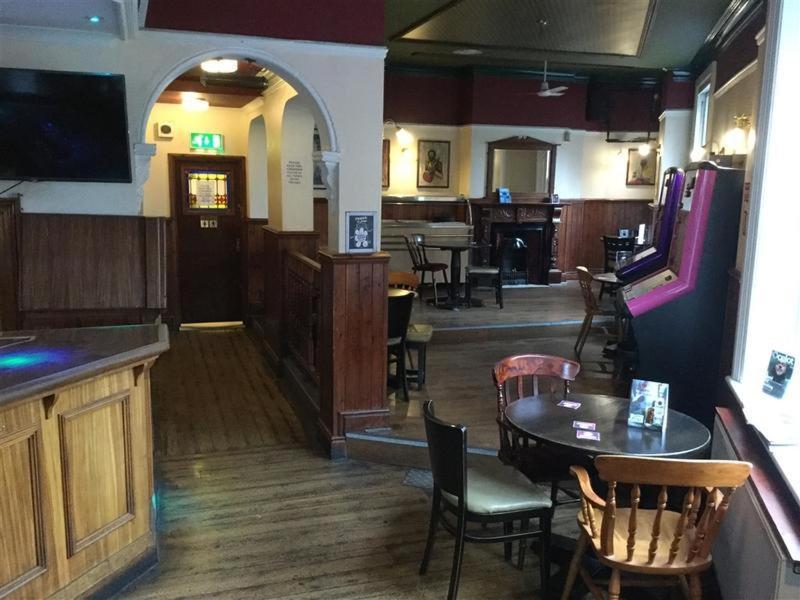 The Rolleston Arms Inn Swindon