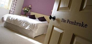 The Tawny Owl 4* Swindon
